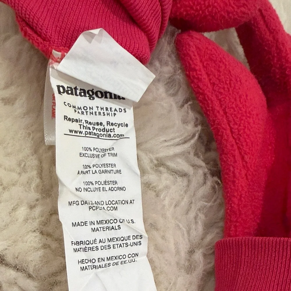 Patagonia Pink Fleece Gloves with Logo